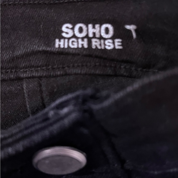 Nicole Miller Women’s Sz 14 SoHo High Rise Black Jean Shorts Stretchy - Picture 4 of 7